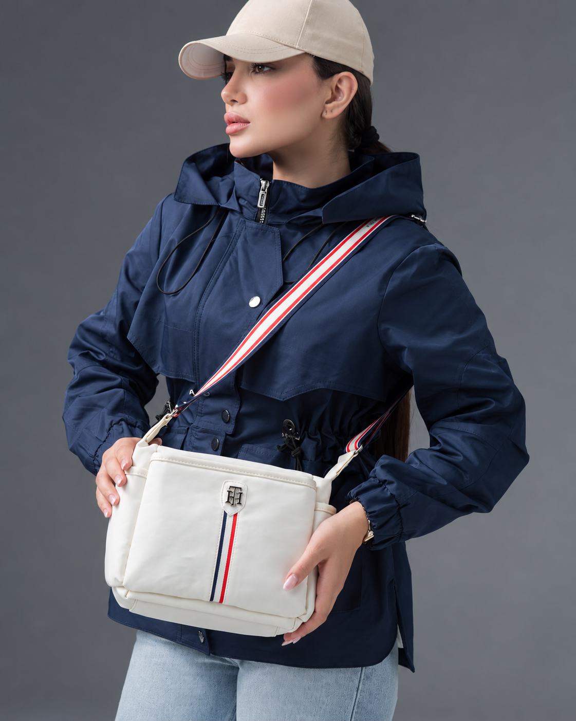 کیف دوشی Tommy