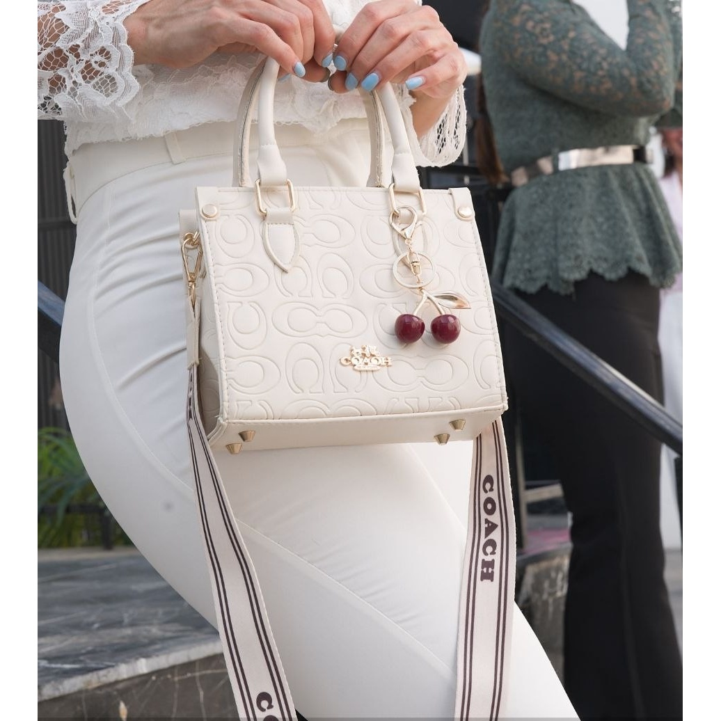 کیف دخترانه Coach آلبالویی Small